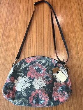 R Riveteer Canvas  Purse w Adjustable Strap Handmade in USA